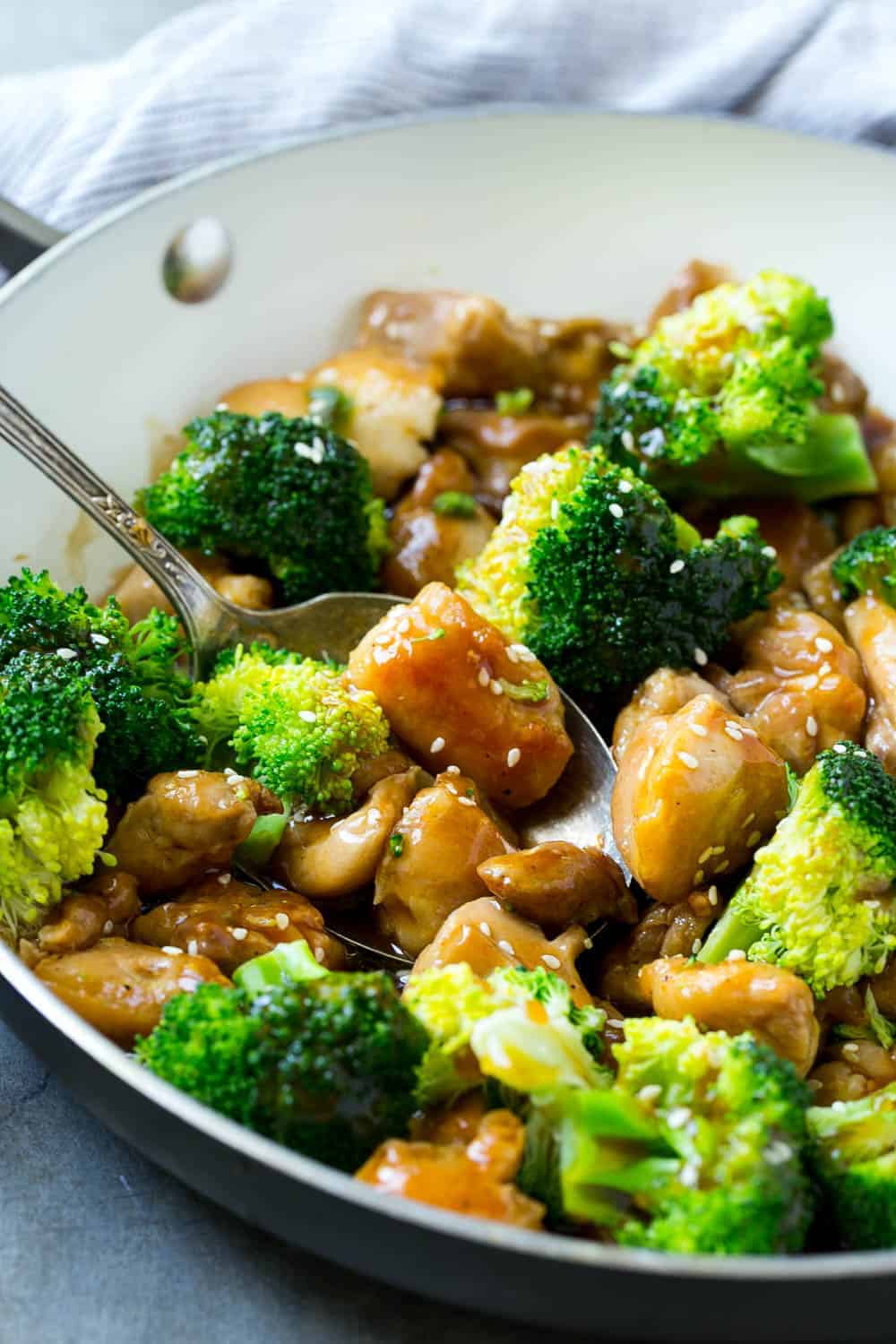 Chicken and Broccoli Stir Fry Meal Prep - Kirbie's Cravings