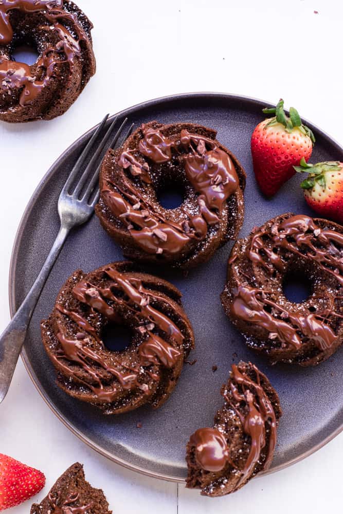 Chocolate Mini Bundts with Candy Coated Chocolates • Hip Foodie Mom