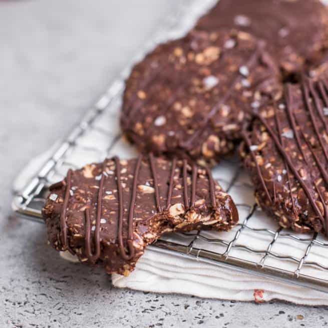 No-Bake chocolate Oatmeal Cookies