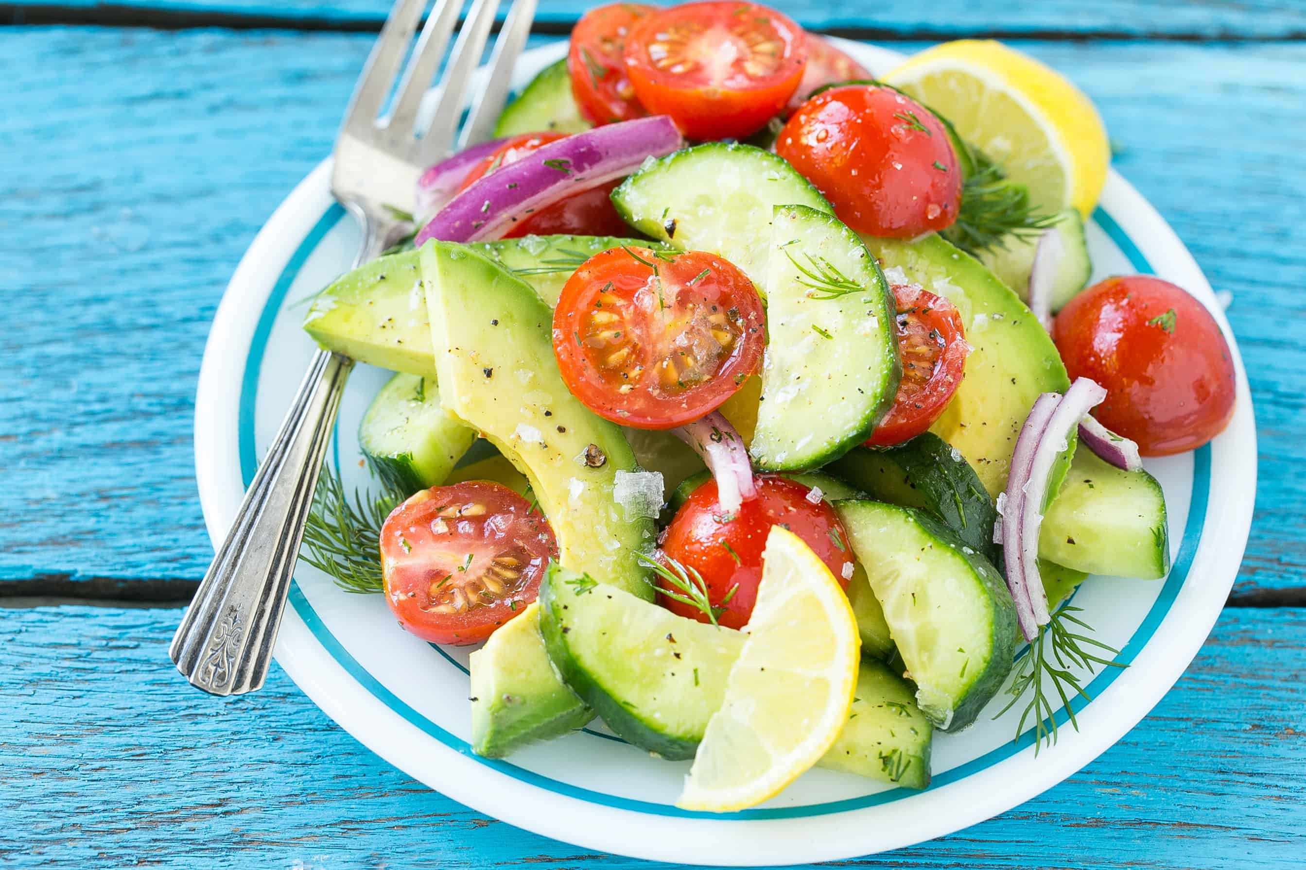 Avocado Cucumber Tomato Salad {EASY} | Healthy Fitness Meals