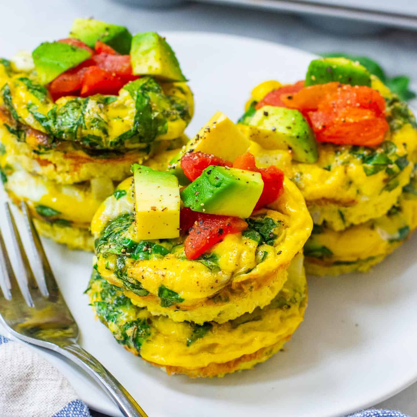 https://healthyfitnessmeals.com/wp-content/uploads/2018/08/instagram-In-Stream_Square___egg-muffins-1.jpg