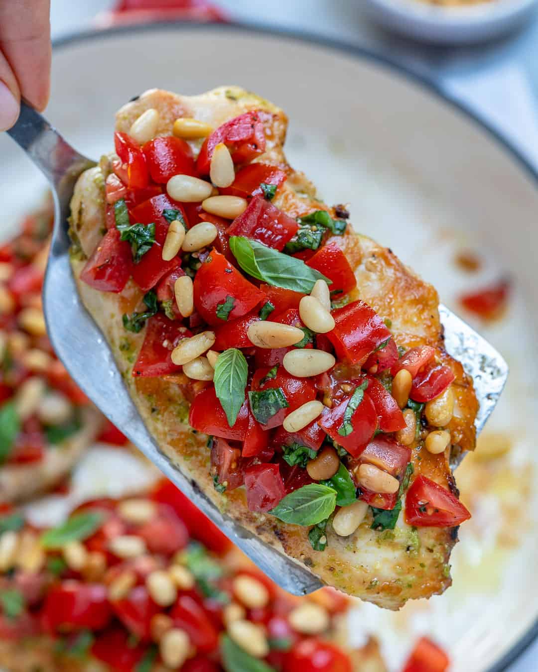 Pesto Bruschetta Chicken Recipe Recipe Healthy Fitness Meals