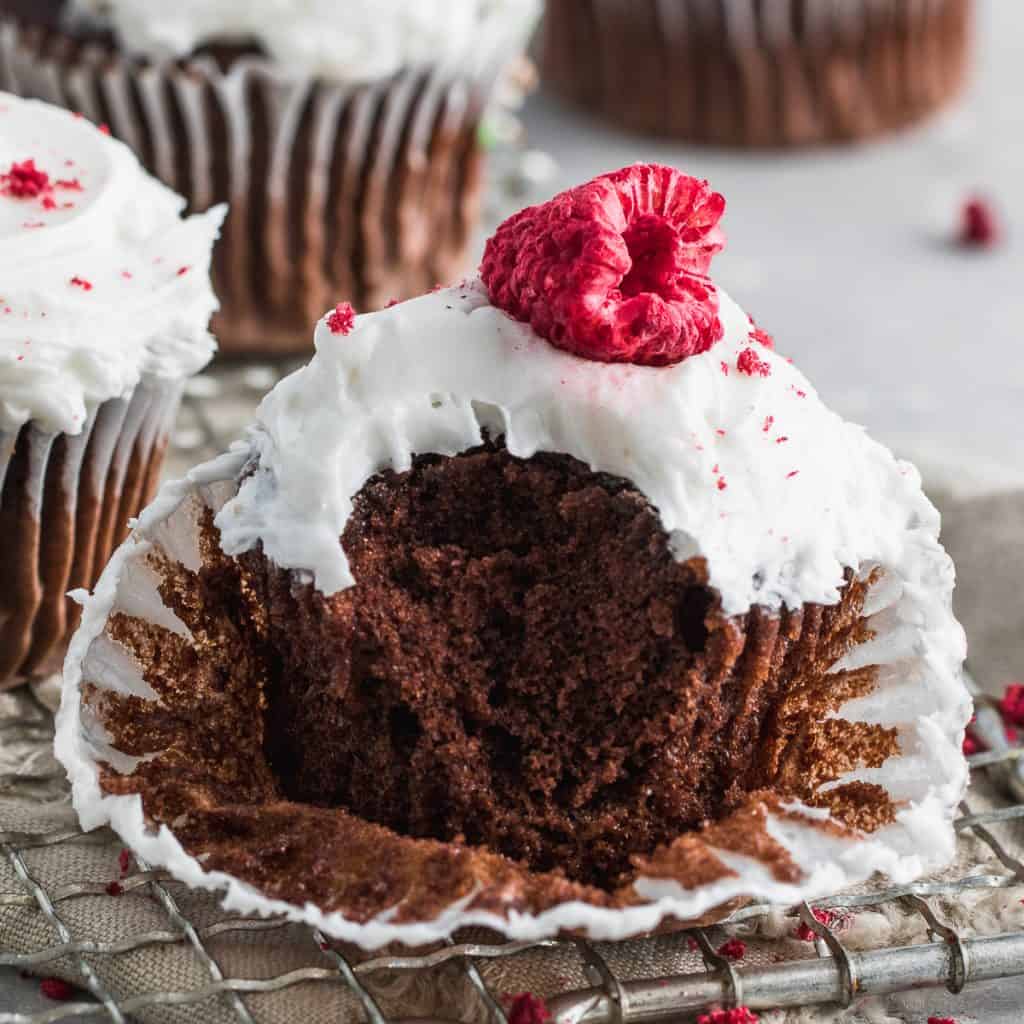 Easy Keto Chocolate Cupcakes | Healthy Fitness Meals