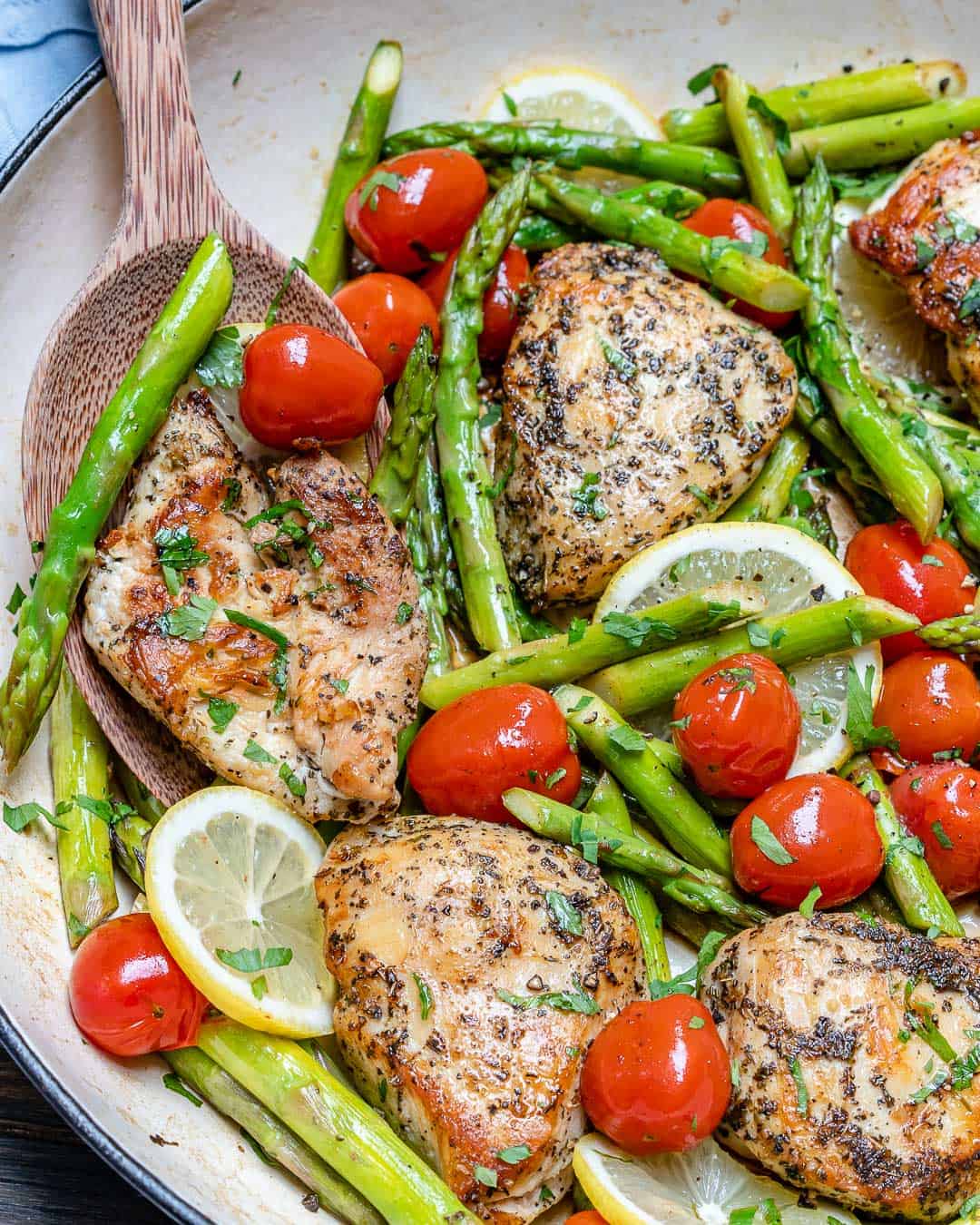 Lemon Garlic Chicken Skillet Recipe Healthy Fitness Meals