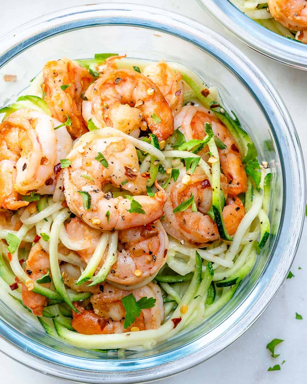 https://healthyfitnessmeals.com/wp-content/uploads/2019/02/Skinny-bang-bang-shrimo-zoodles-3.jpg