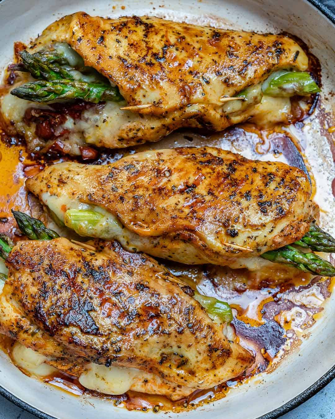 chicken breast stuffed with asparagus