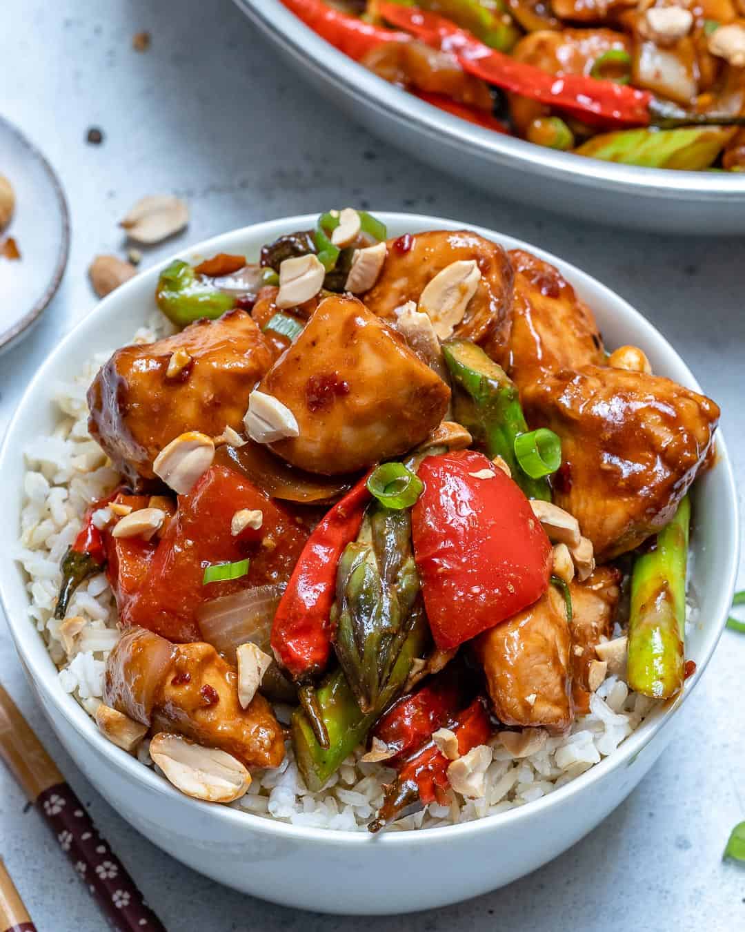 Chinese chicken stir-fry recipe with veggies 