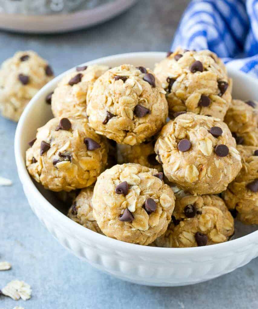 Energy bites balls stacked in a round bow. 