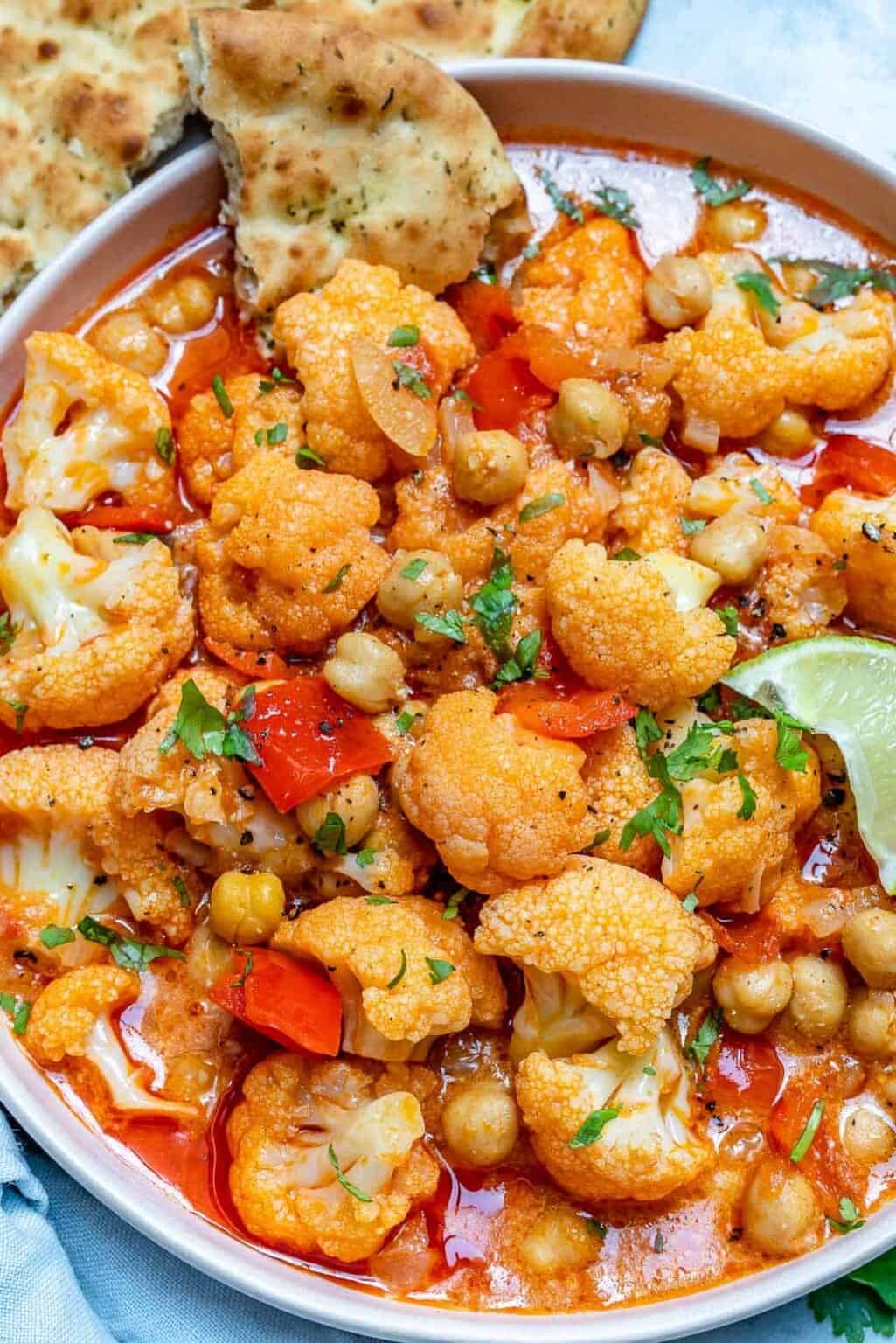 Creamy Chickpea Cauliflower Curry {VEGAN} | Healthy Fitness Meals