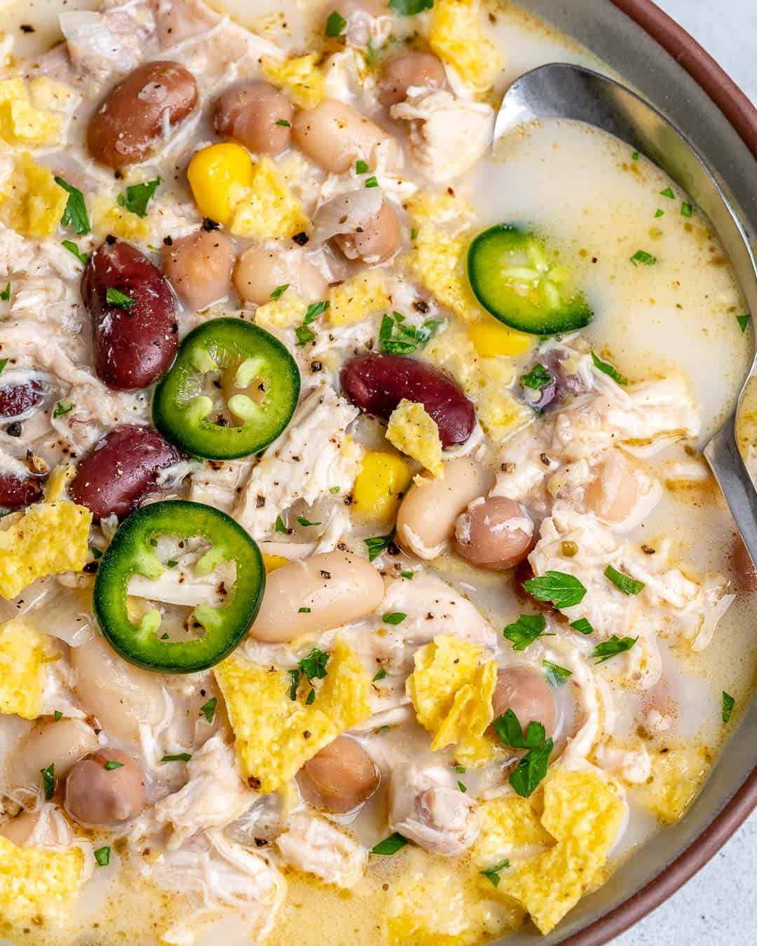 Easy White Chicken Chili Recipe Beans Healthy Fitness Meals