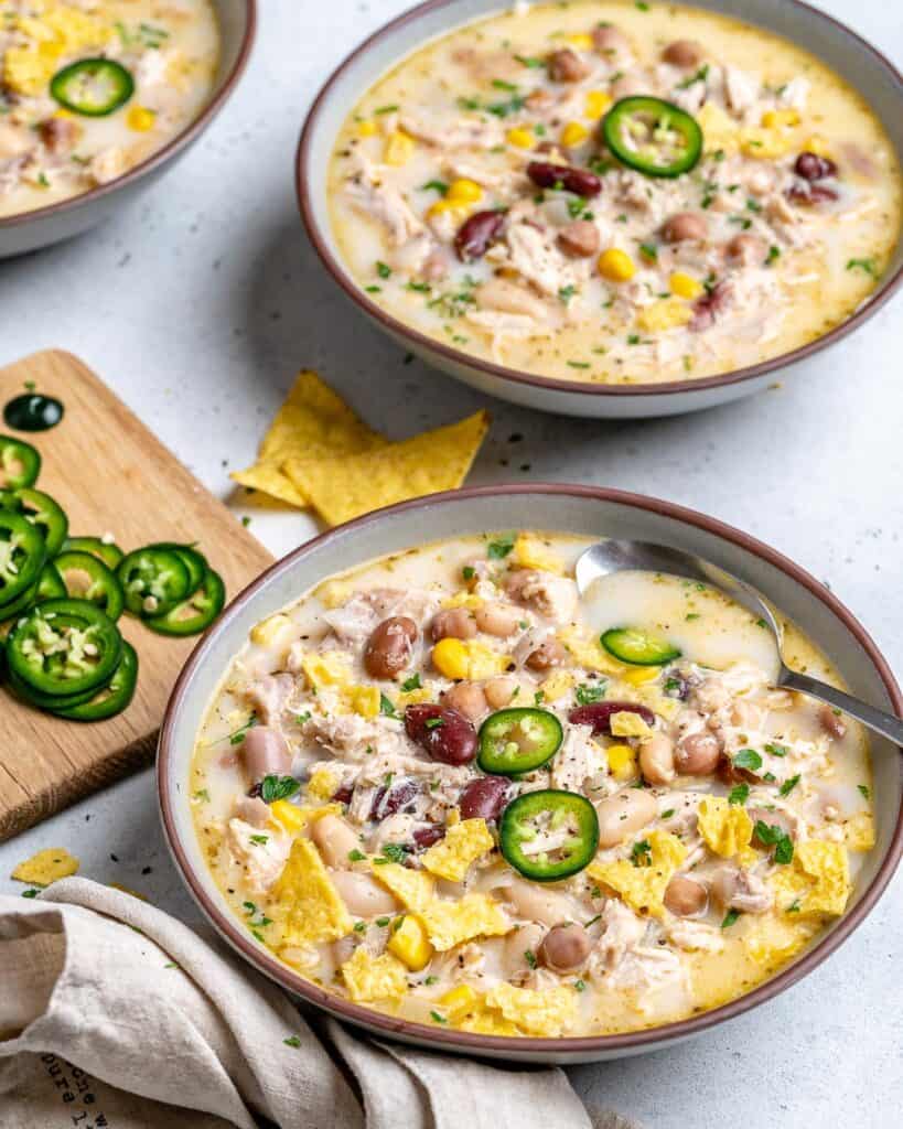 Easy White Chicken Chili Recipe {4 beans} | Healthy Fitness Meals