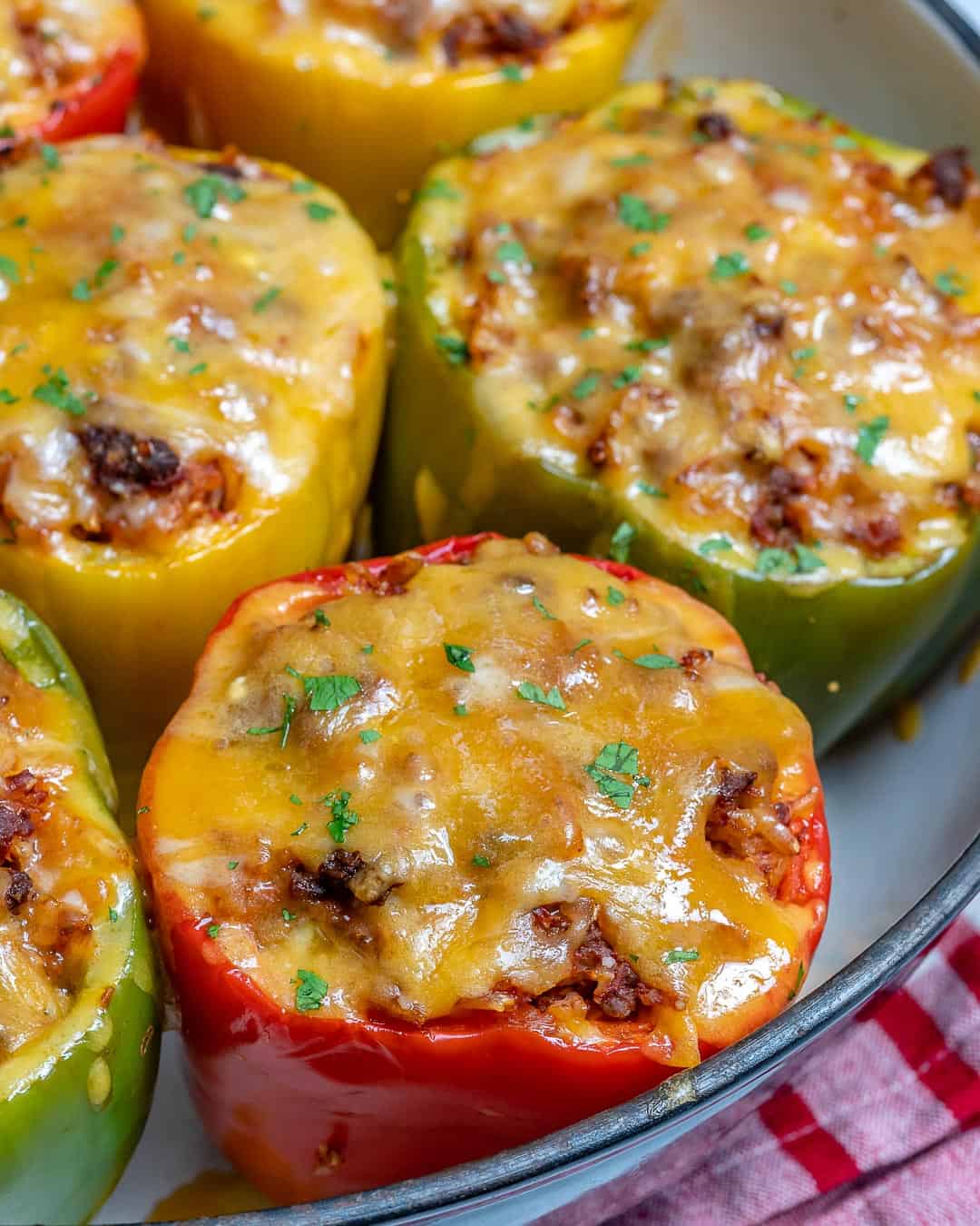 easy stuffed peppers recipe with cheese and parsley  and ground beef