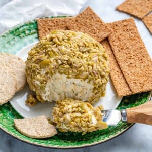 easy olive coated cheese ball recipe