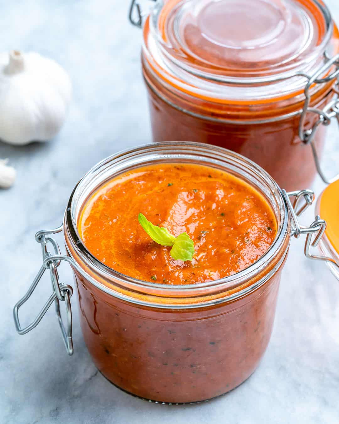 marinara sauce in mason jar 