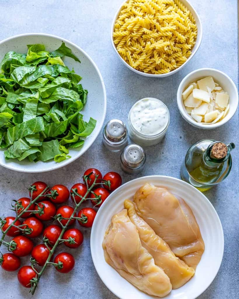 ingredients to make the chicken pasta salad 