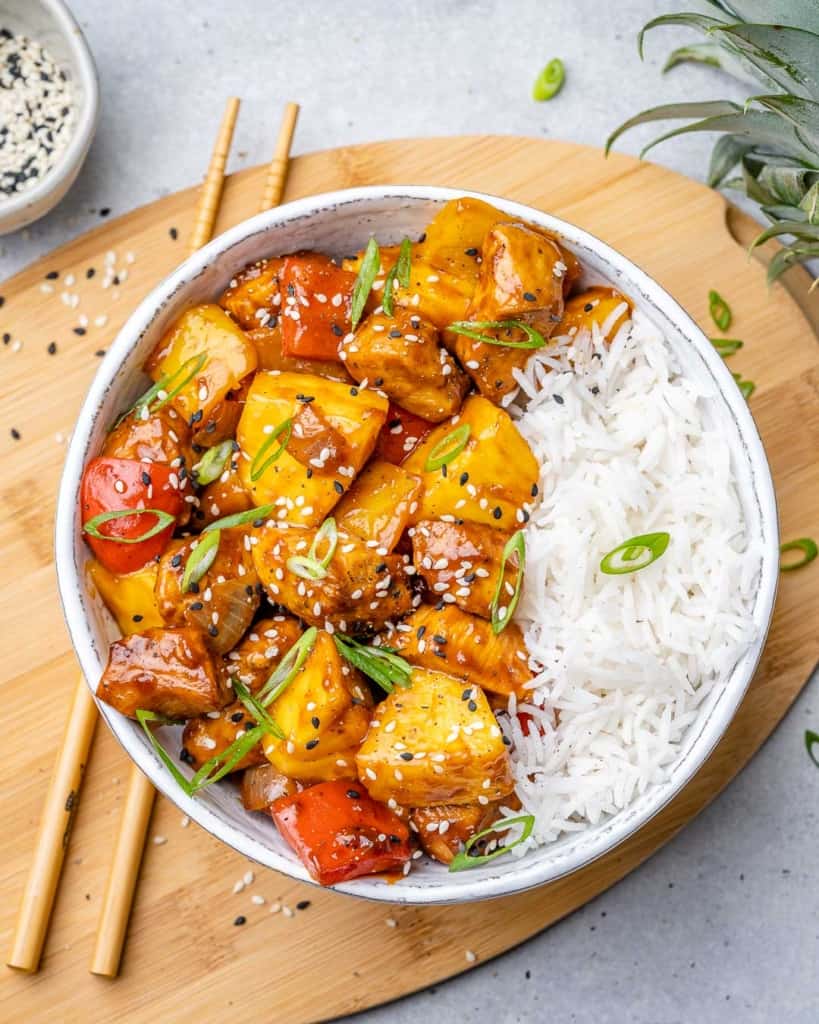 sweet and sour chicken with white rice 