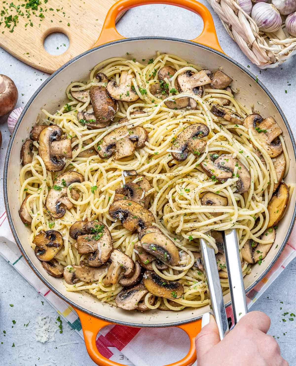 Easy Mushroom Garlic Spaghetti Recipe   Healthy Fitness Meals