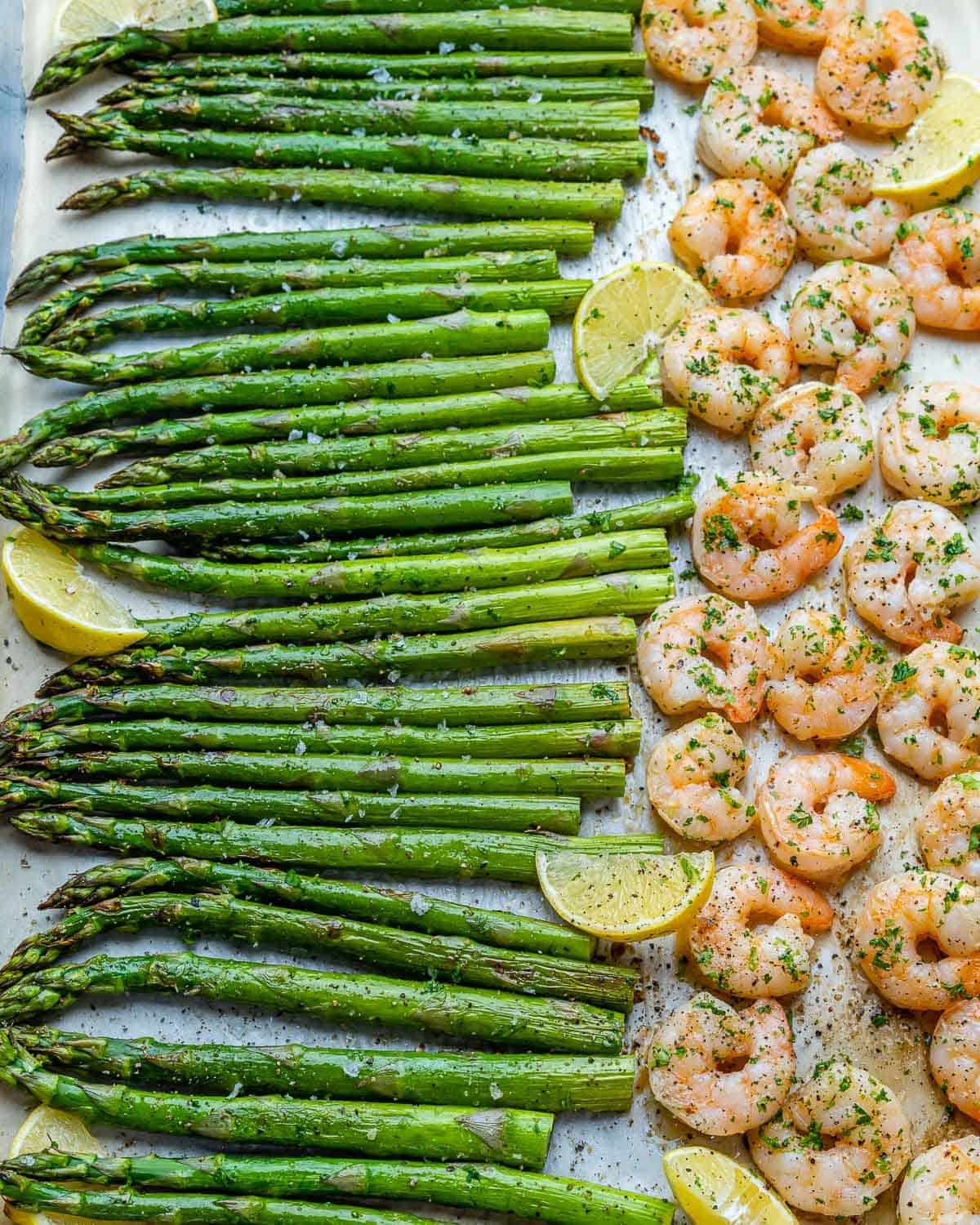 https://healthyfitnessmeals.com/wp-content/uploads/2021/02/One-pan-garlic-shrimp-and-asparagus-7.jpg