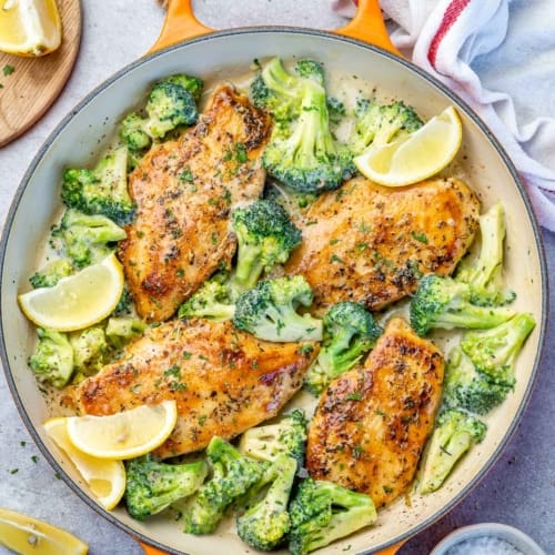 Easy Creamy Chicken and Broccoli Skillet | Healthy Fitness Meals