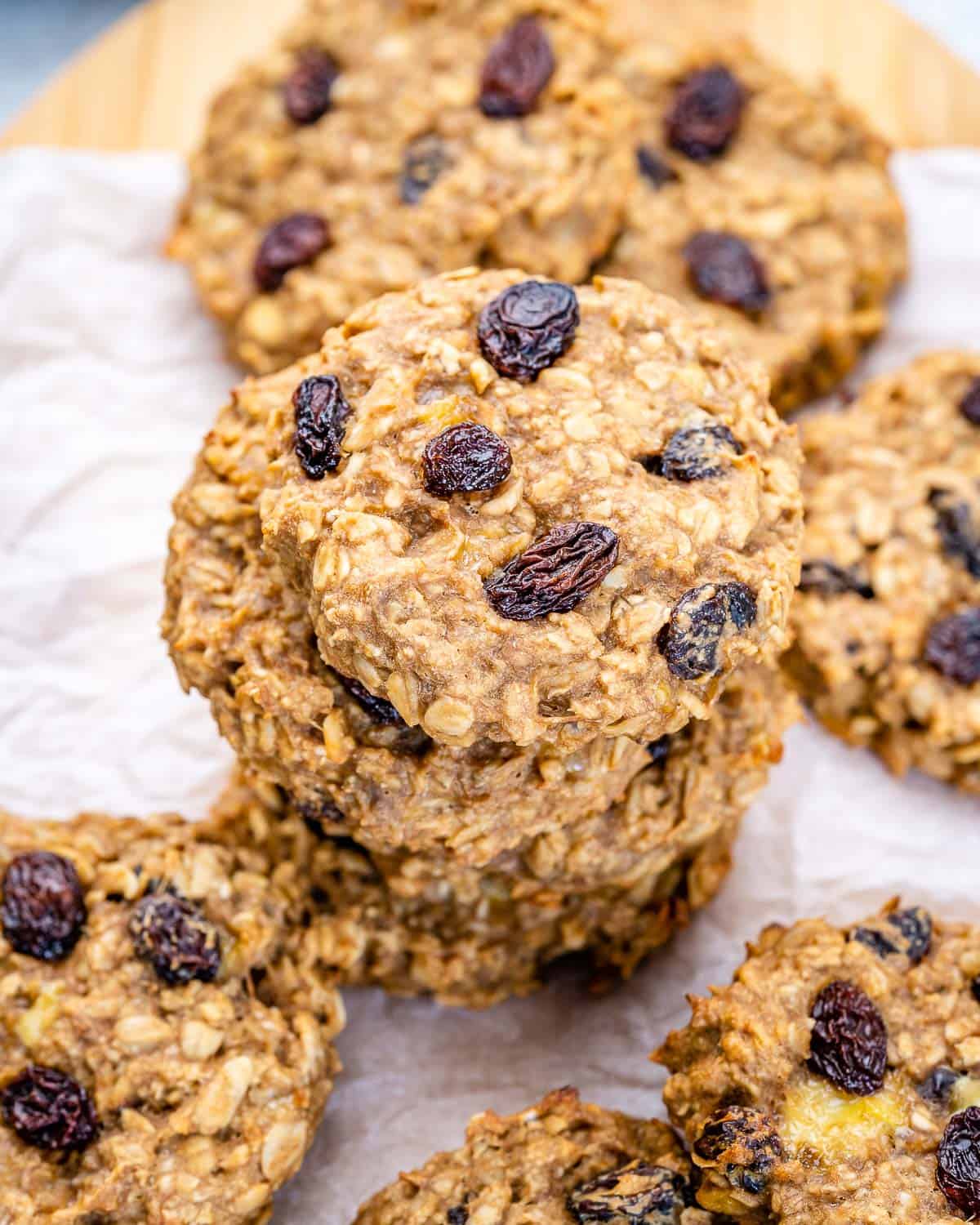 chewy-oatmeal-raisin-cookies-healthy-fitness-meals