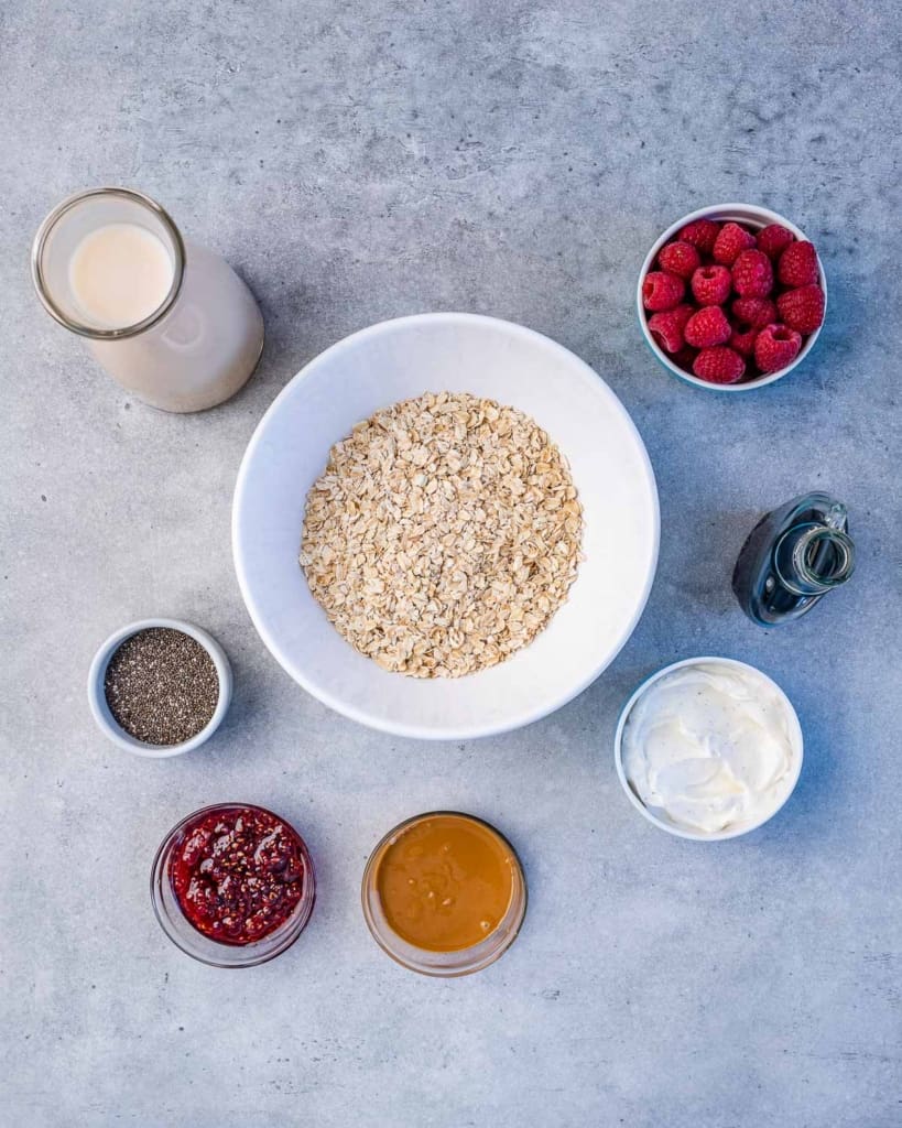 ingredients to make the peanut butter and jelly overnight oats  