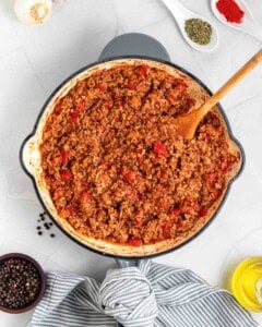 beef and rice stuffing cooked in a pan.