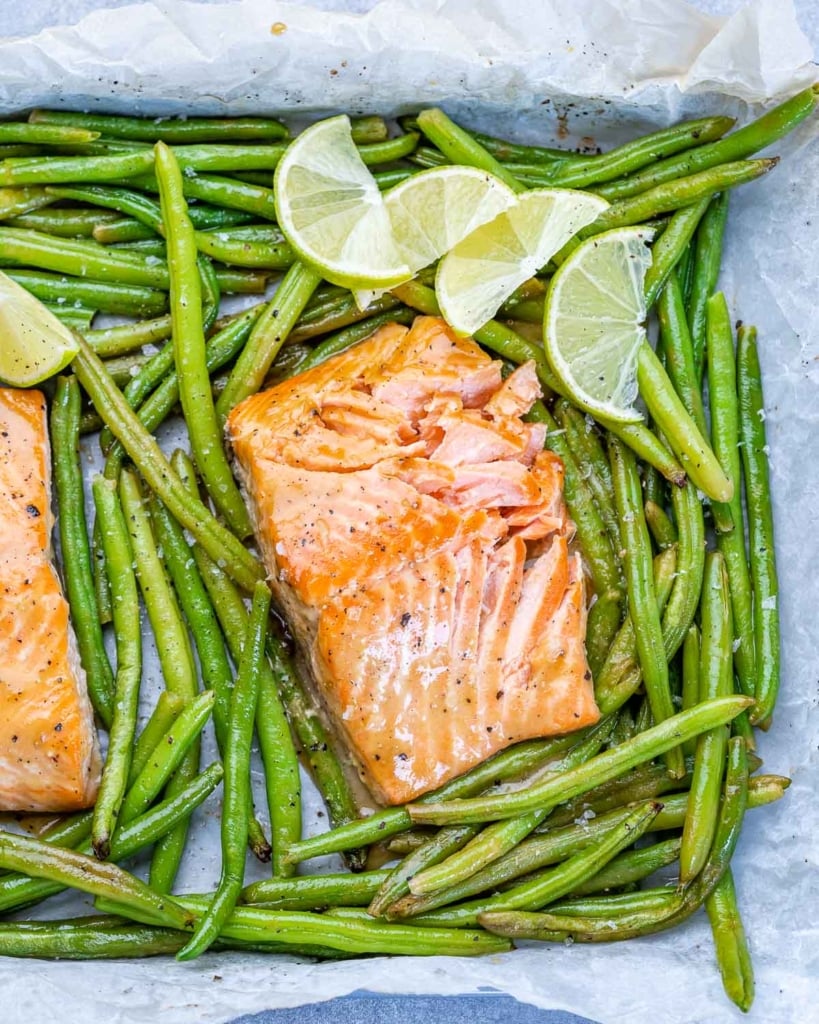 salmon filet on pan with green beans