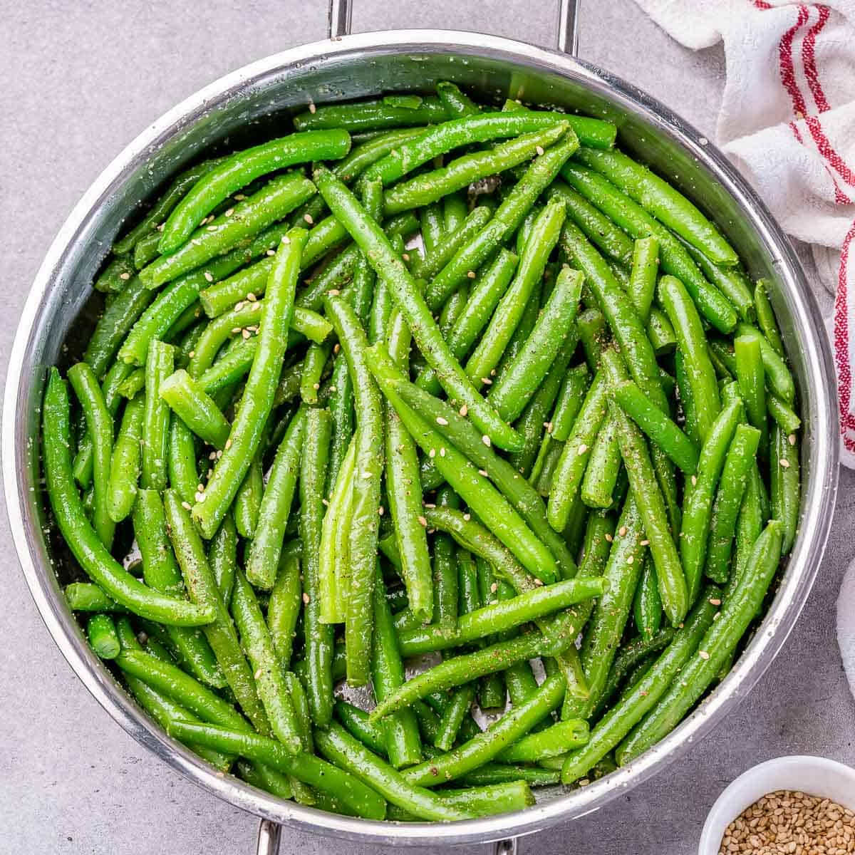 Top view sauteed green bean in a pan