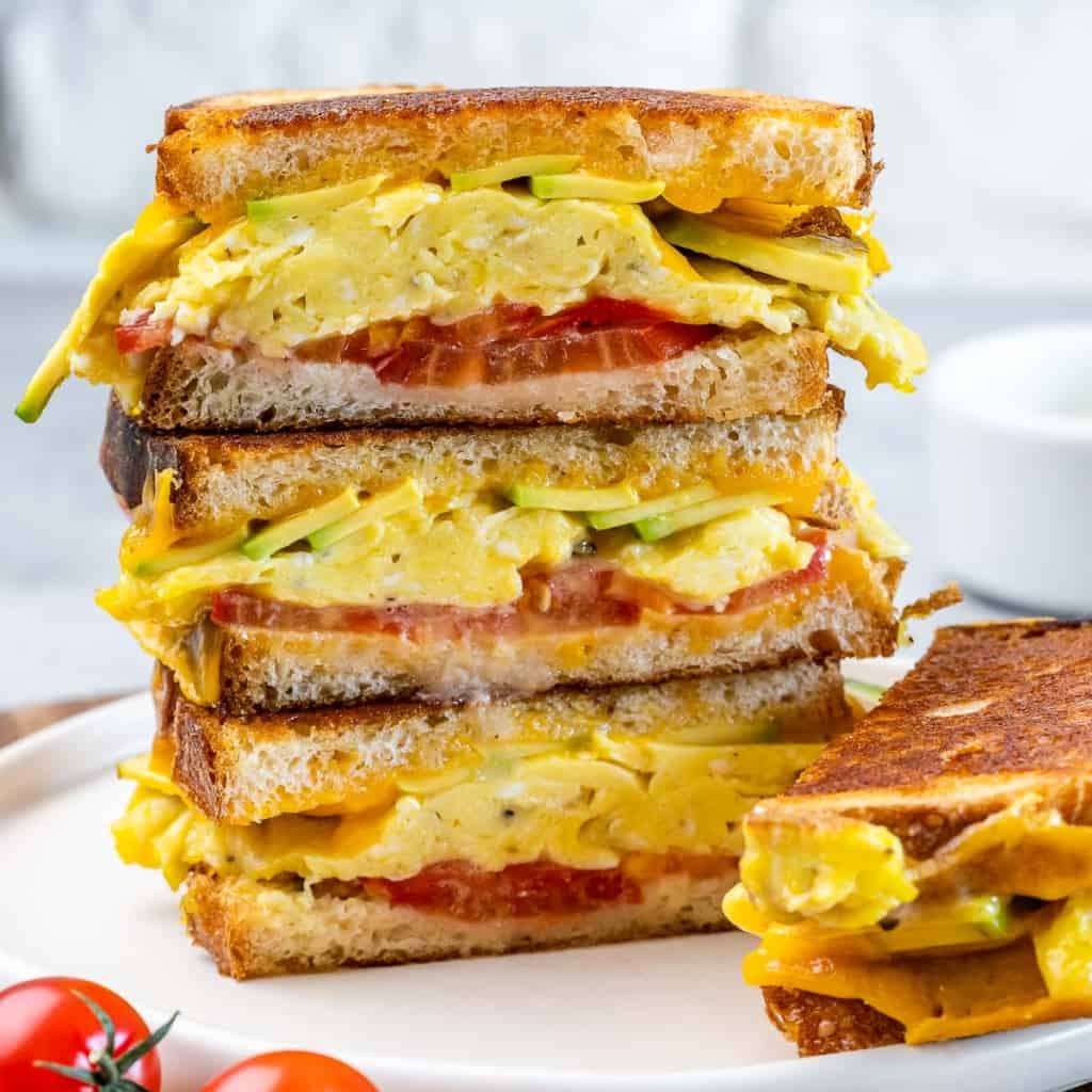 Easy Breakfast Egg Sandwich - Healthy Fitness Meals