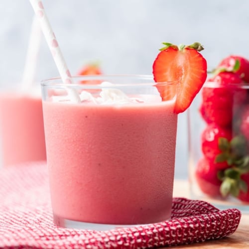 Strawberry Banana Protein Smoothie - Healthy Fitness Meals