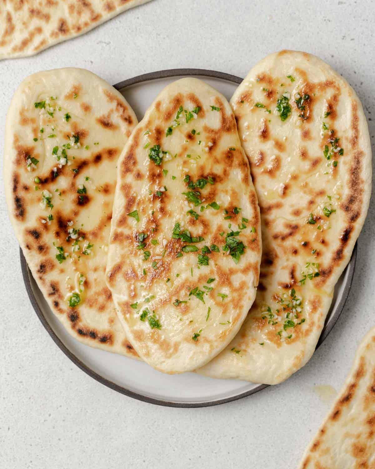 Amazing Garlic Naan Bread Recipe - Healthy Fitness Meals