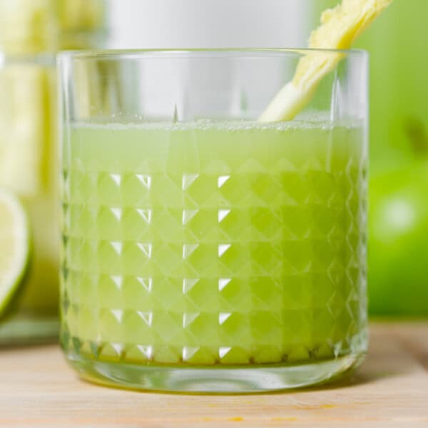a cup full of celery juice.