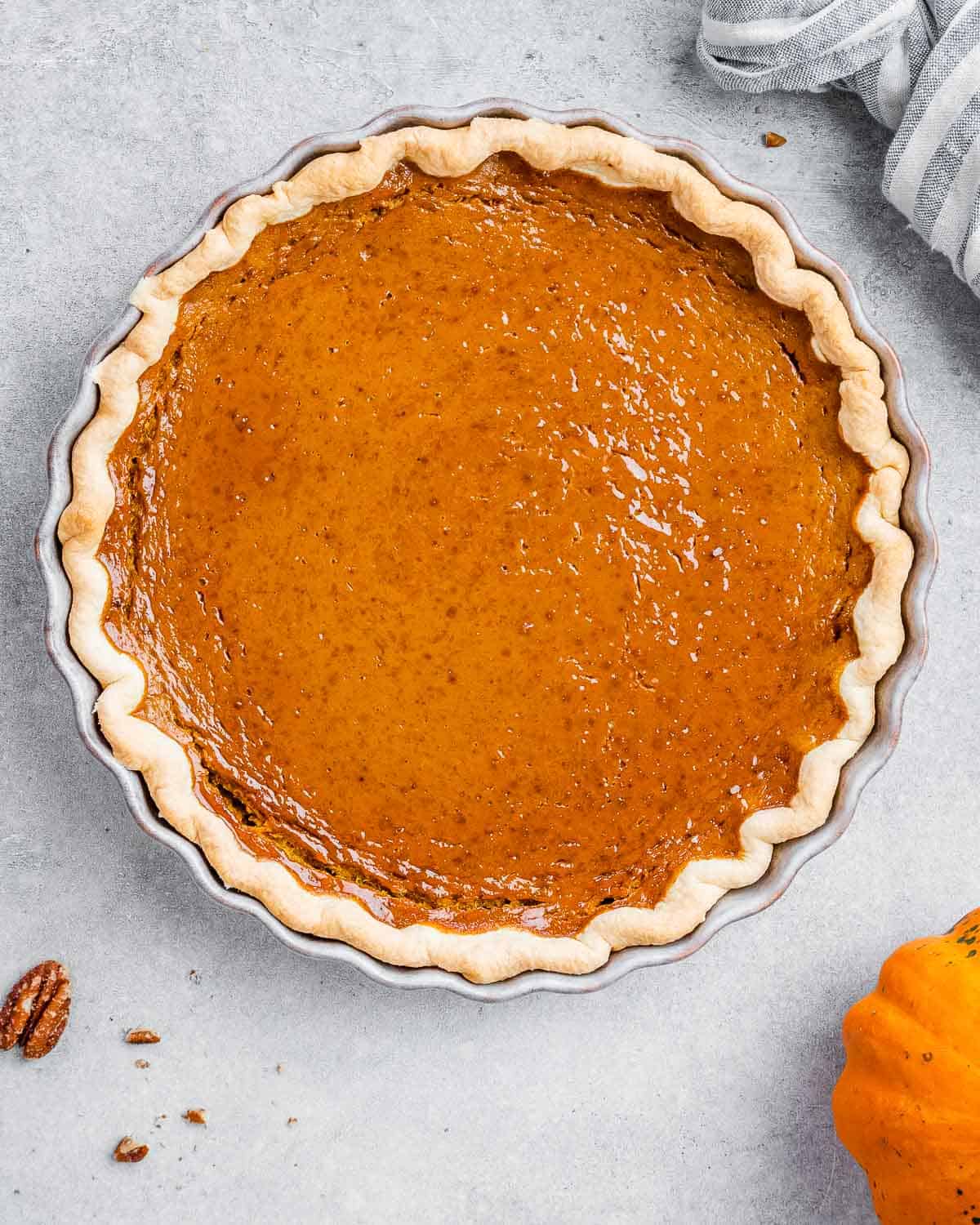 Baked healthy pumpkin pie. 