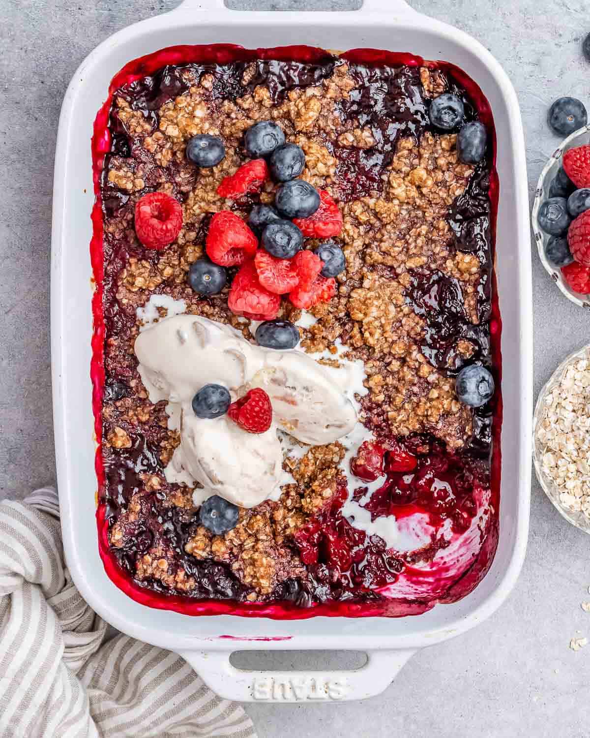 berry cobbler with ice cream