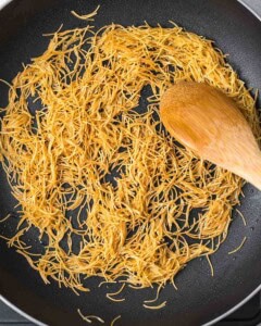 cooked Vermicelli in a pan.